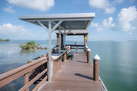 322 Bay View Ave, Key Largo FL 33037