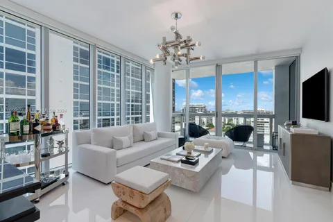 6899 Collins Ave # 1109, Miami Beach FL 33141