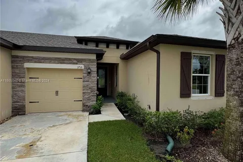 1716 Celebration Dr, Fort Pierce FL 34947