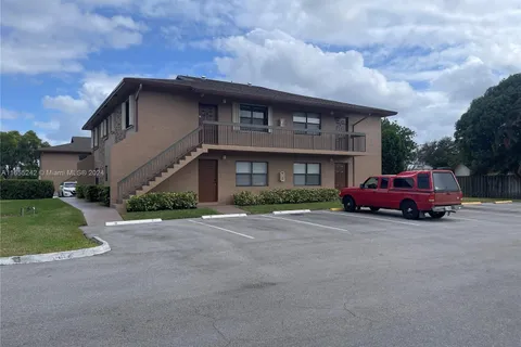 10057 Winding Lake Rd # 103, Sunrise FL 33351