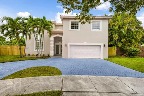 9055 NW 168th Ter, Miami Lakes FL 33018