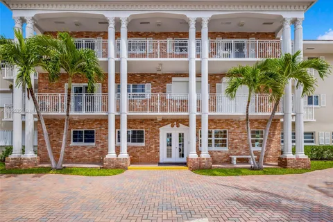 1199 Hillsboro Mile # 211, Hillsboro Beach FL 33062