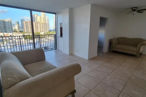 17021 N Bay Rd # 1009, Sunny Isles Beach FL 33160