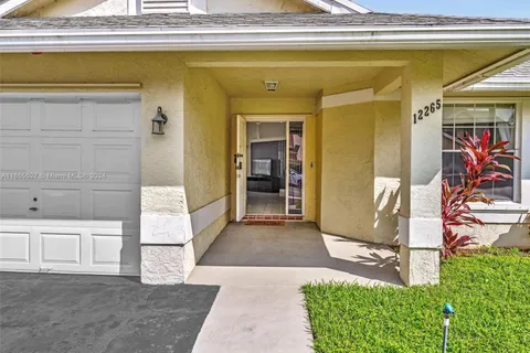 12265 NW 32nd Mnr, Sunrise FL 33323