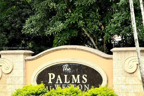 16100 Emerald Estates Dr # 278, Weston FL 33331