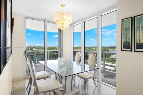 4775 Collins Ave # 807, Miami Beach FL 33140