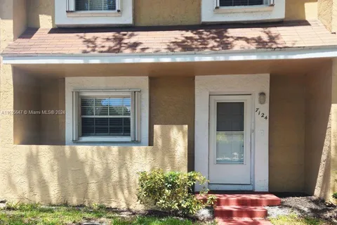 7124 Woodmont Ave # 7124, Tamarac FL 33321