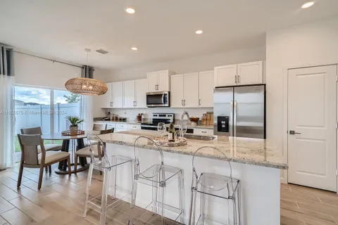 1754 SE 8th Ter # 1754, Homestead FL 33034