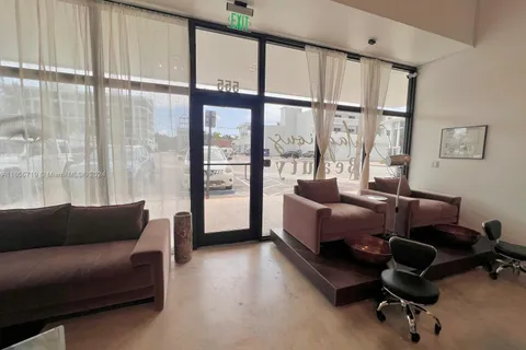 Beauty Salon For Sale on Biscayne Blvd, Miami FL 33138