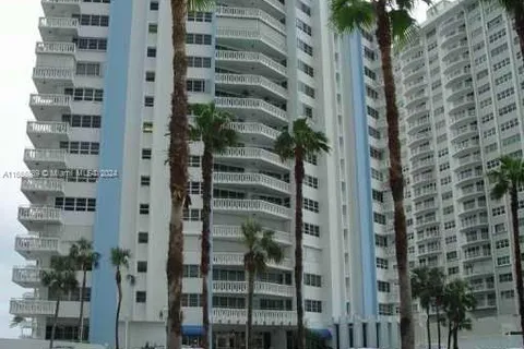 3430 Galt Ocean Dr # 1210, Fort Lauderdale FL 33308