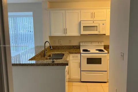 4879 Via Palm Lks # 612, West Palm Beach FL 33417