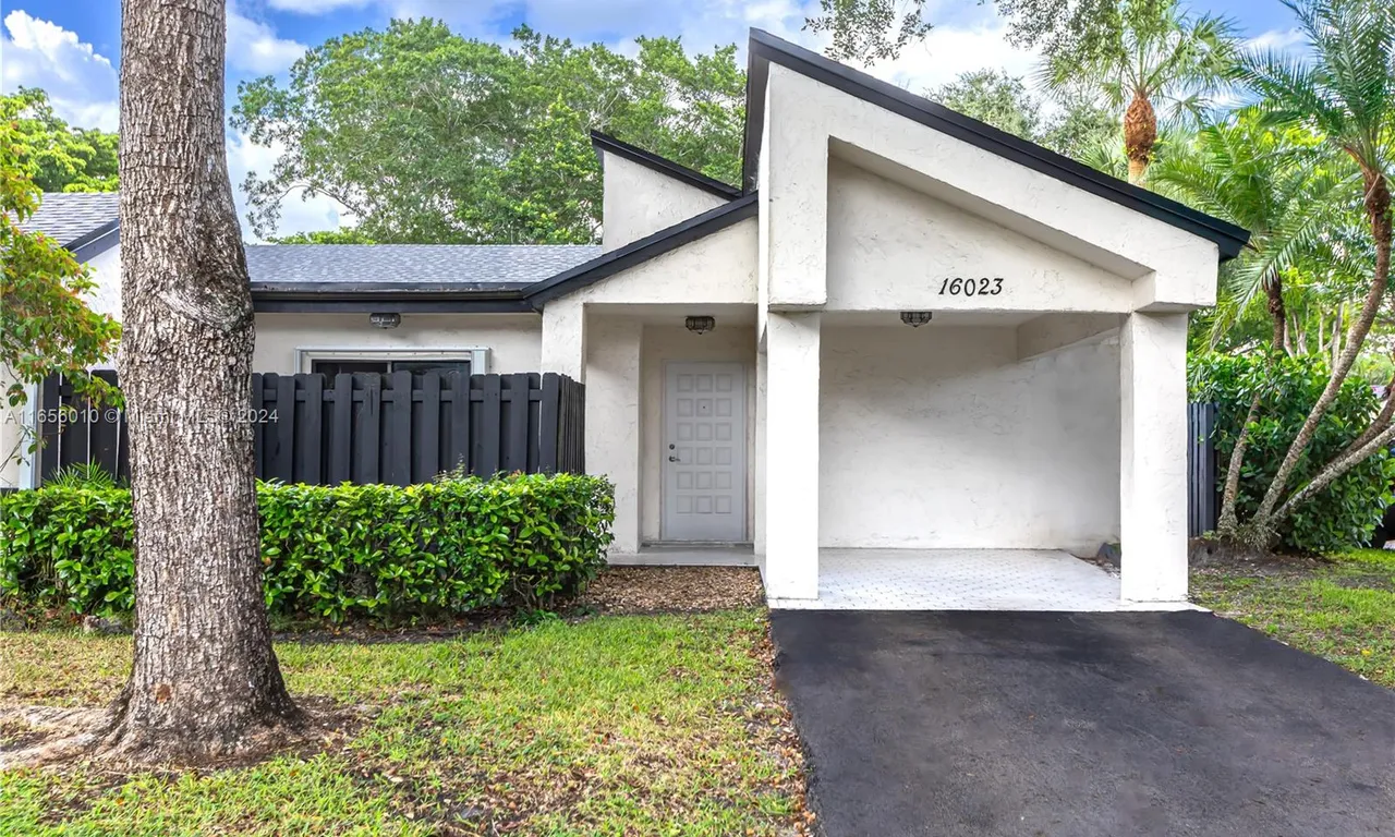 16023 Fairway Ter # 118, Weston FL 33326