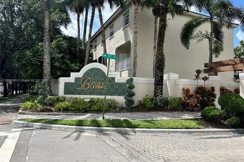 5600 NW 114th Pl # 211, Doral FL 33178