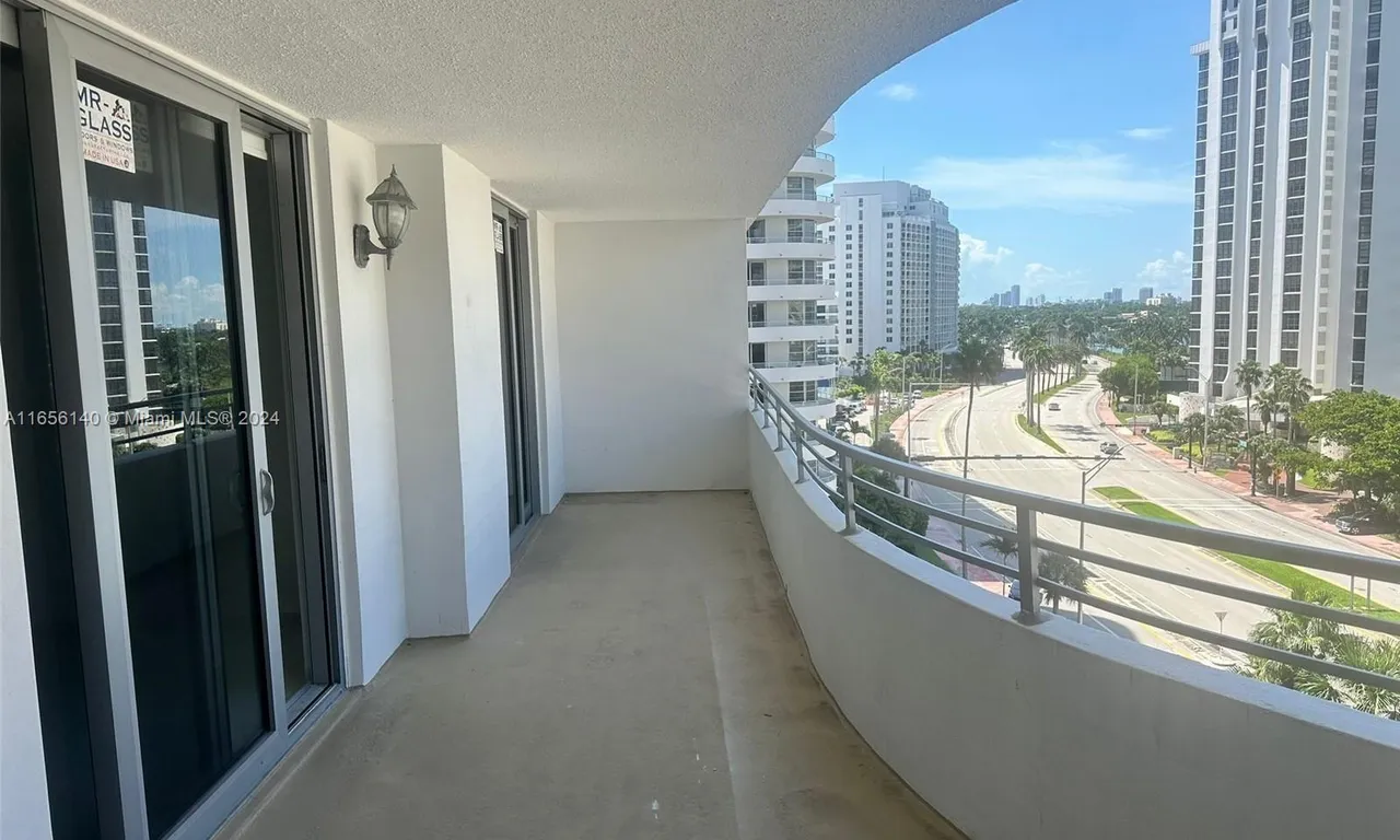 5555 Collins Ave # 8Z, Miami Beach FL 33140