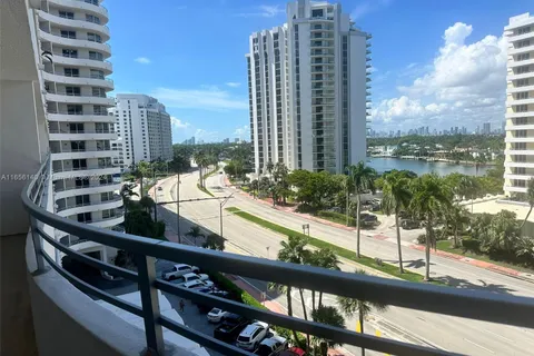 5555 Collins Ave # 8Z, Miami Beach FL 33140