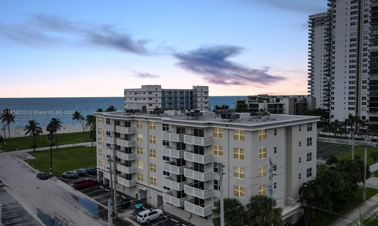 1901 S Ocean Dr # 104, Hollywood FL 33019