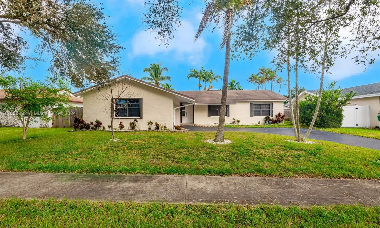 11533 SW 59th Ct, Cooper City FL 33330