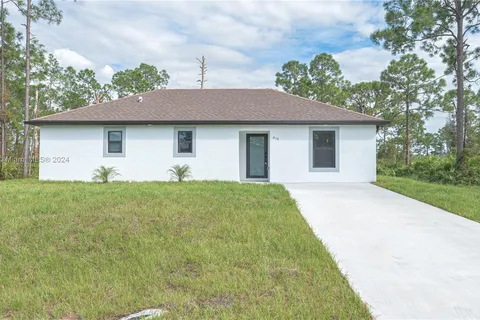 619 Summit Ave S, Lehigh Acres FL 33974