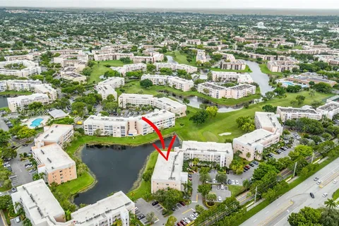 2503 N Nob Hill Rd # 203, Sunrise FL 33322