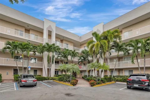 2503 N Nob Hill Rd # 203, Sunrise FL 33322