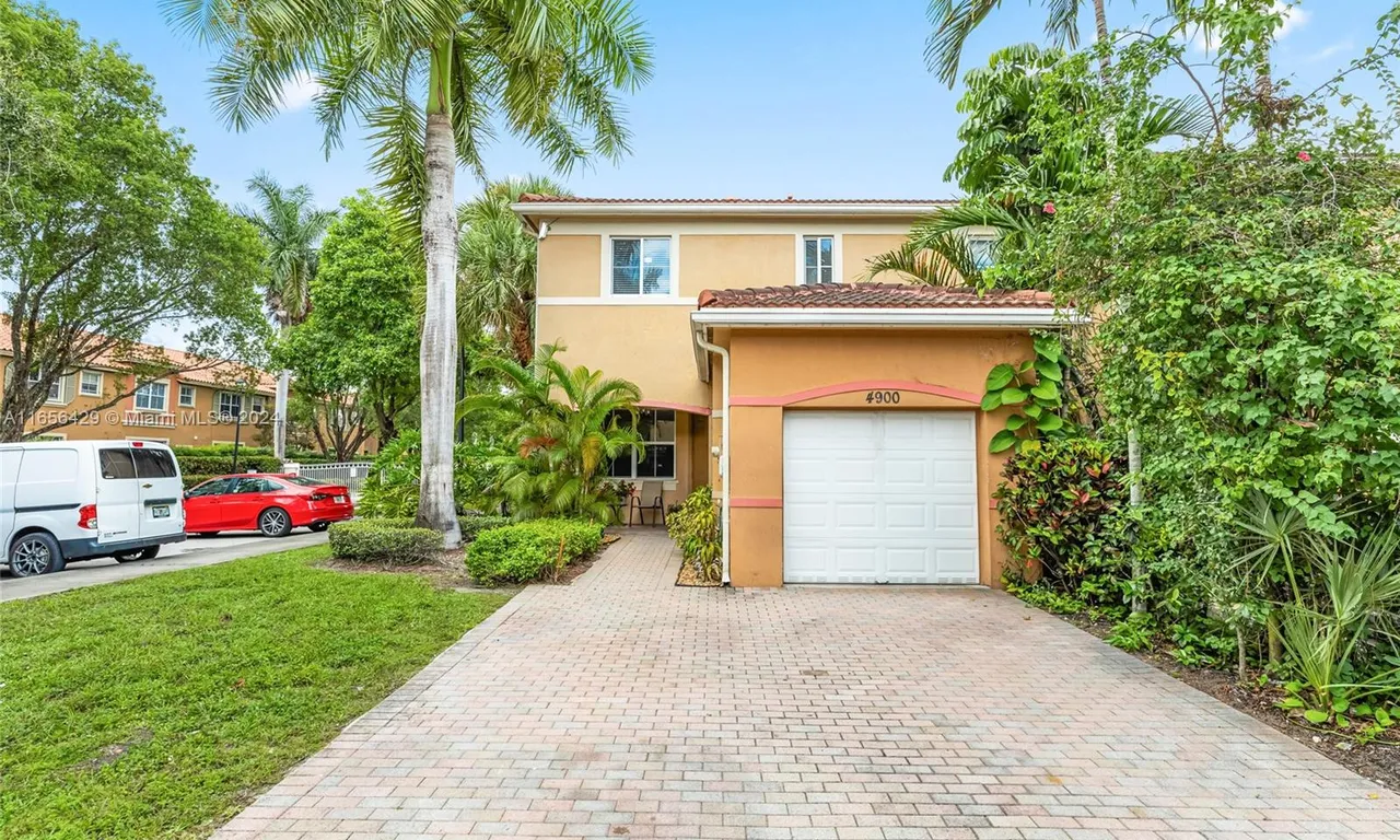 4900 SW 30th Ter # 4900, Dania Beach FL 33312