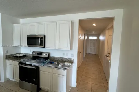 424 Noble Ave # 424, Davenport FL 33837