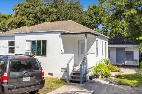 35 NW 57th St, Miami FL 33127