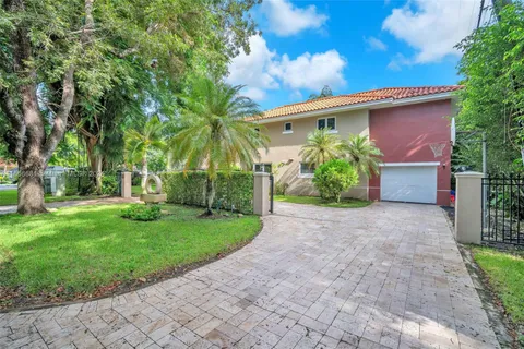 1543 Dorado Ave, Coral Gables FL 33146