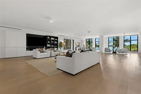 7025 Fisher Island Dr # 7025, Miami Beach FL 33109