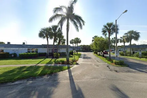 2886 E Fernley Dr E # 24, West Palm Beach FL 33415