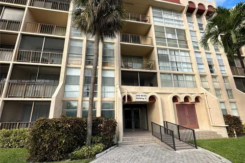 2001 Atlantic Shores # 220, Hallandale Beach FL 33009