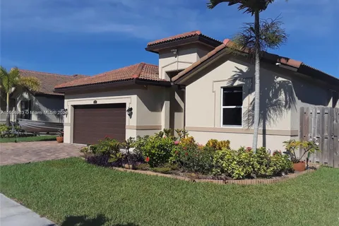 13137 SW 284 st, Other City - In The State Of Florida FL 33033