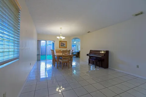 10360 SW 22nd St, Miami FL 33165