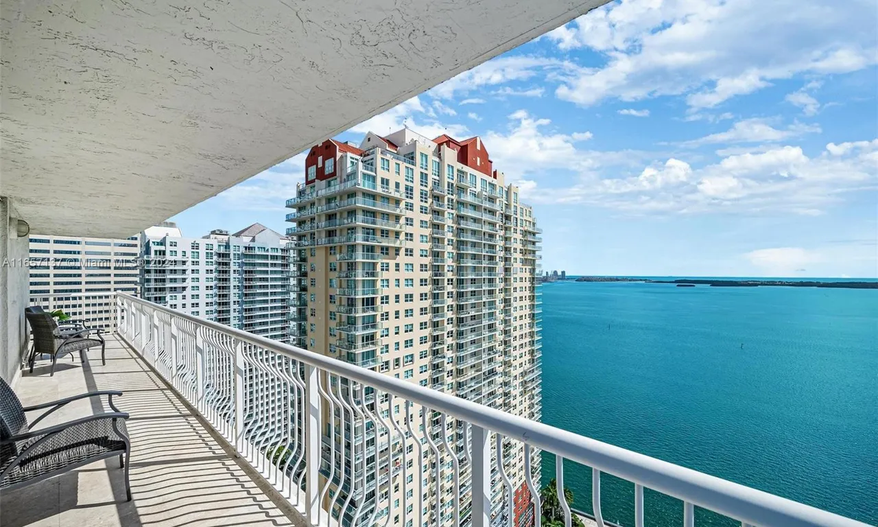 1200 Brickell Bay Dr # 3102, Miami FL 33131