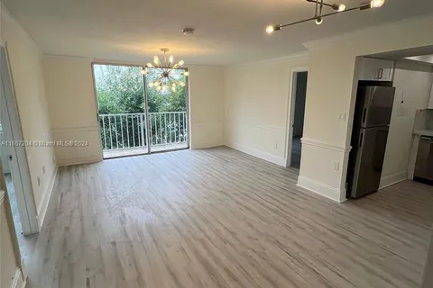 1720 NW N River Dr # 509, Miami FL 33125