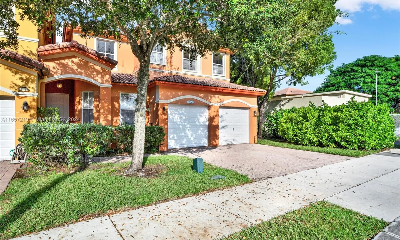 8450 NW 113th Psge, Doral FL 33178