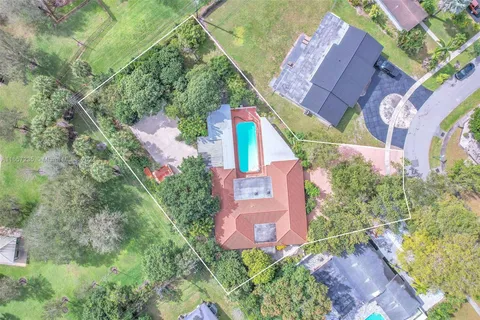 600 CAMELLIA COURT, Plantation FL 33317