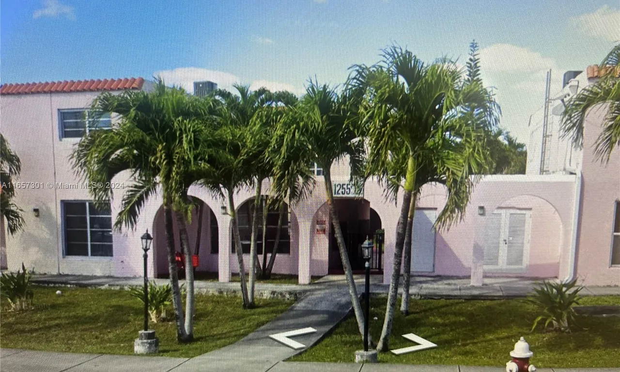 1255 W 53rd St # 324, Hialeah FL 33012