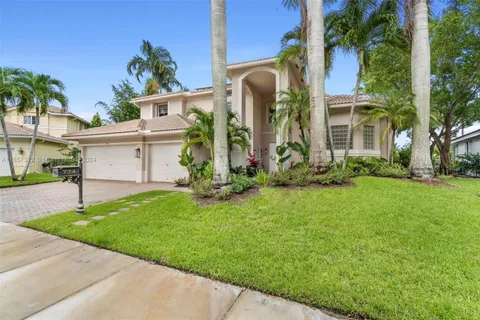 774 Regal Cove Rd, Weston FL 33327