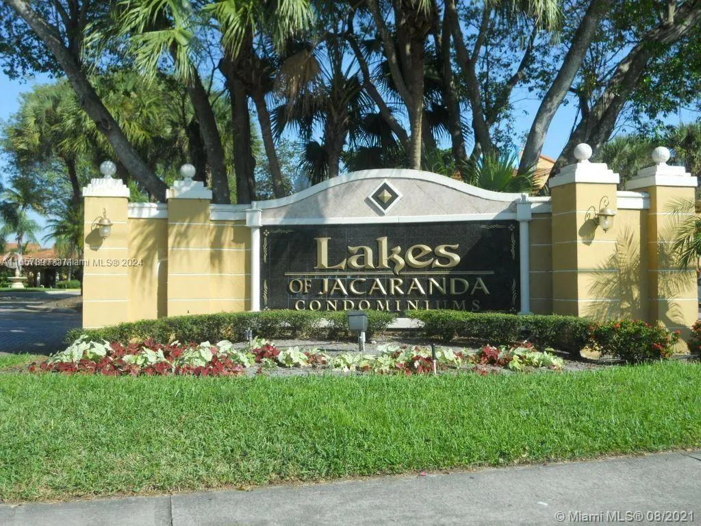 10781 Cleary Blvd # 210, Plantation FL 33324