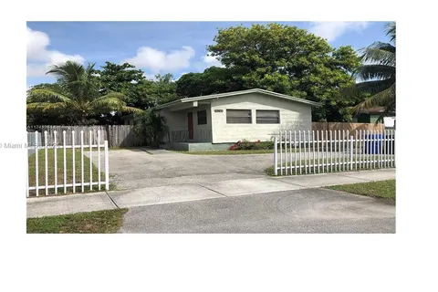 2941 NW 25TH ST, Fort Lauderdale FL 33311