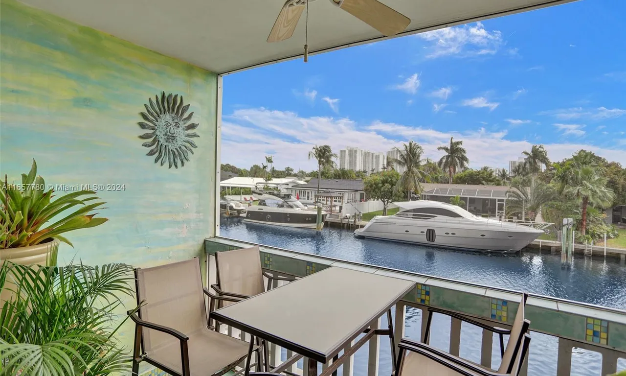 455 Paradise Isle Blvd # 209, Hallandale Beach FL 33009