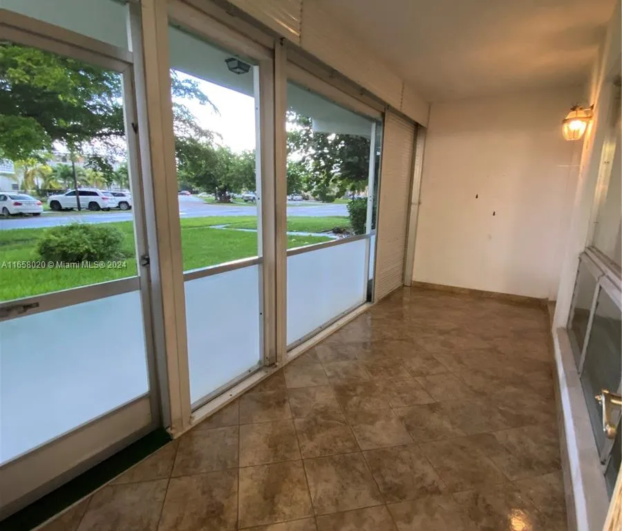 500 S Luna Ct # 2, Hollywood FL 33021