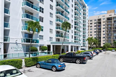 2841 NE 163rd St # 602, North Miami Beach FL 33160