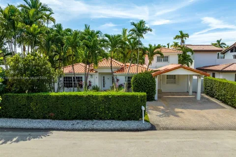 250 Greenwood Drive, Key Biscayne FL 33149