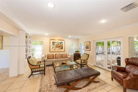 250 Greenwood Drive, Key Biscayne FL 33149