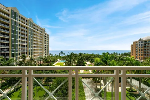 445 Grand Bay Drive # 605, Key Biscayne FL 33149