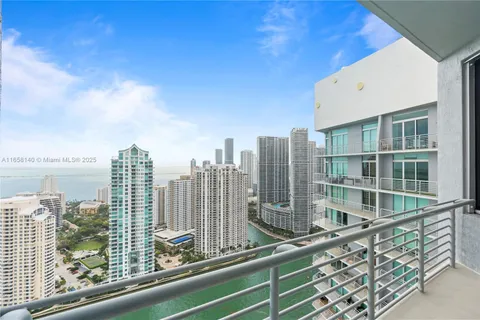 335 S Biscayne Blvd # 01, Miami FL 33131