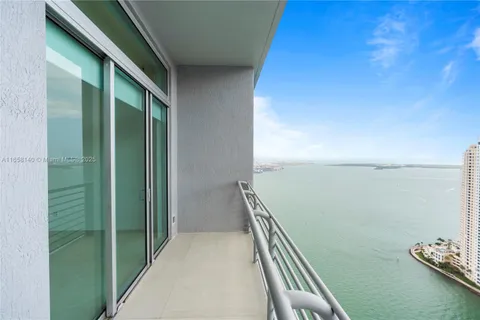 335 S Biscayne Blvd # 01, Miami FL 33131