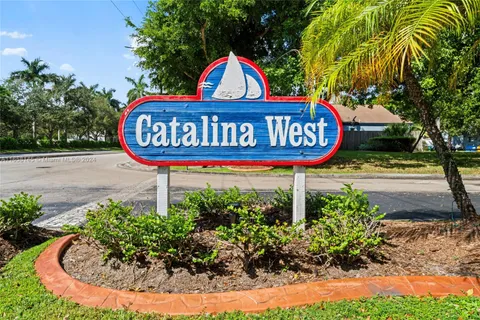 22273 SW 99th Ave, Cutler Bay FL 33190